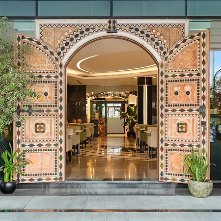 Royal Continental Suites Business Bay-2